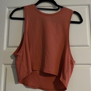 Lulu sleeveless crop